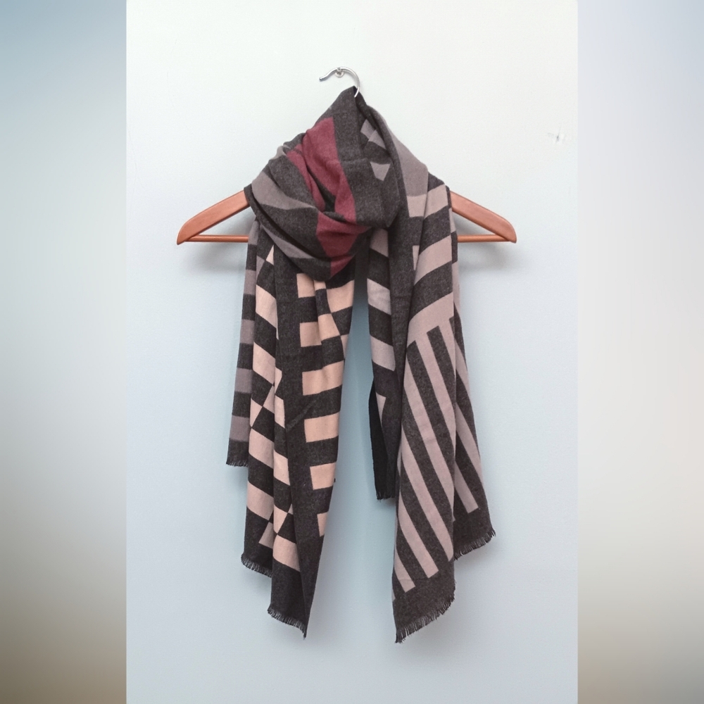 Tantrend Bijoux Si Plaid Scarf with Fring Light Dark Gray Burgundy OS